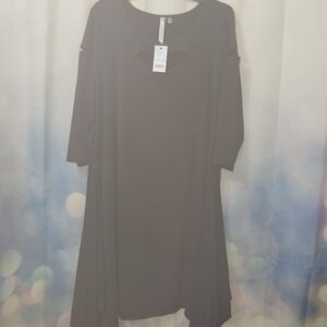 NY Collection Curved Hem Black Dress with Crew Neck 2x